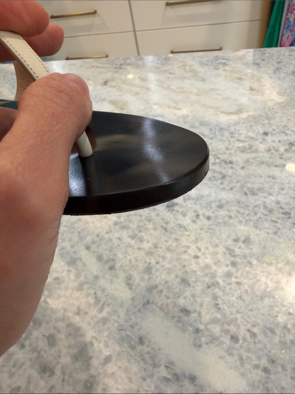 LIKE NEW Gucci White Marmont GG Sandals - Picture 13 of 13